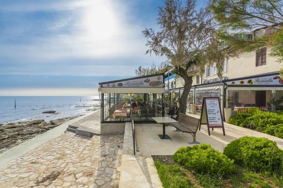Apartment Lion Novigrad Istria Extérieur photo